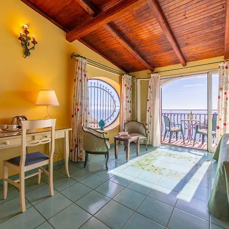 Hotel Mendolia 3*
