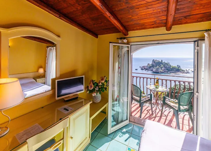 Mendolia Ξενοδοχείο Ταορμίνα