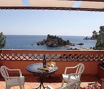 Mendolia Ξενοδοχείο Ταορμίνα