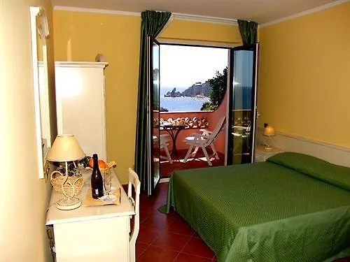 Hotel Mendolia 3*