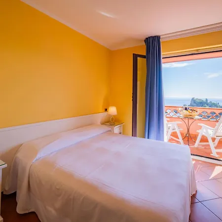 Hotel Mendolia 3*