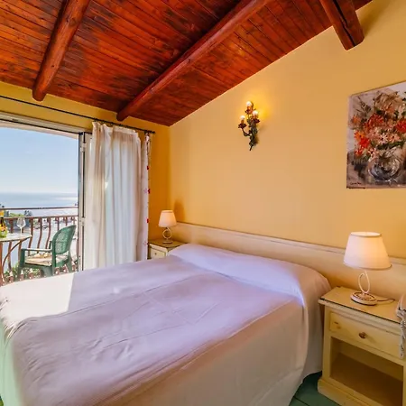 Mendolia Hotel 3*