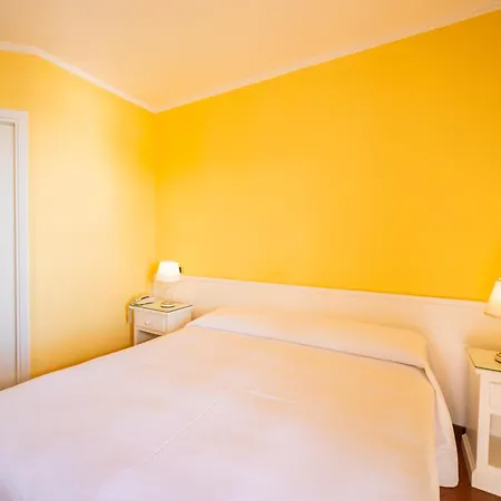 Mendolia Hotel 3*