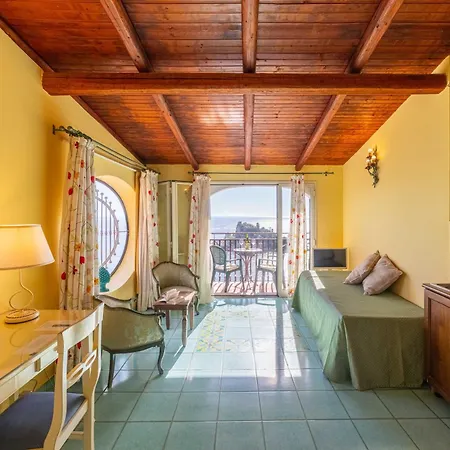 Mendolia Hotel 3*