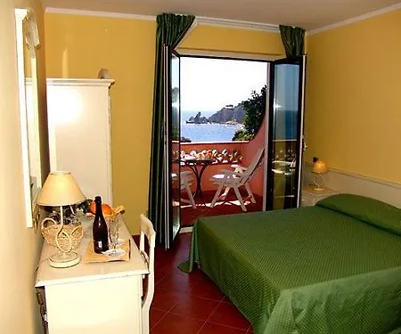 Hotel Mendolia 3*