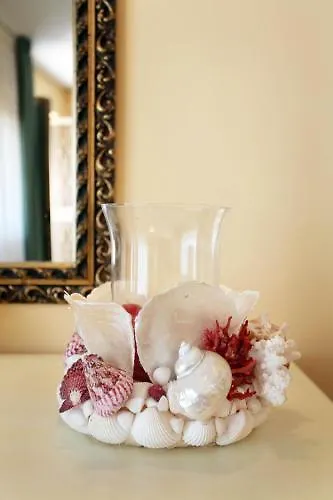 メンドリア ビーチ タオルミーナ