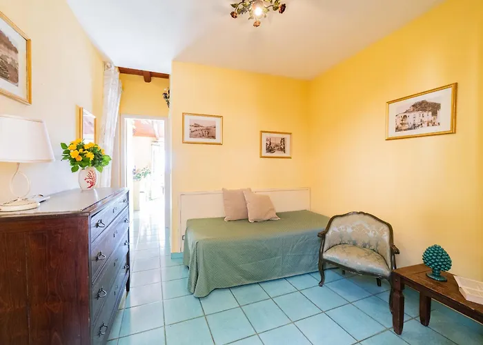 メンドリア ビーチ タオルミーナ