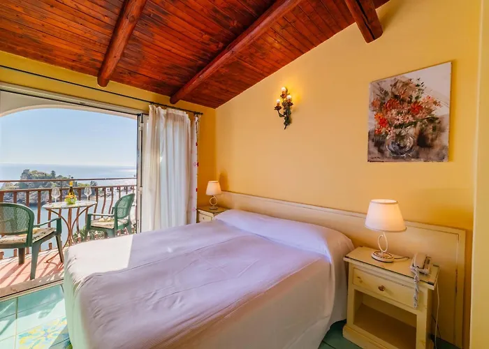 メンドリア ビーチ ホテル 3*