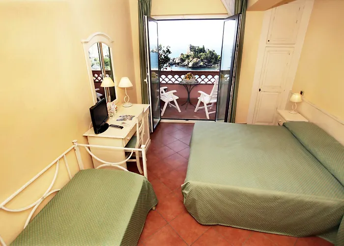 メンドリア ビーチ 3*