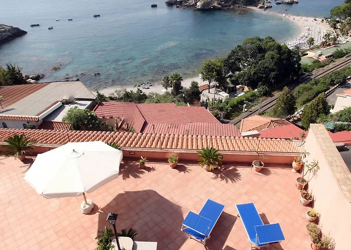 メンドリア ビーチ 3* タオルミーナ