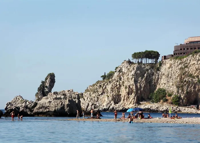 メンドリア ビーチ 3* タオルミーナ