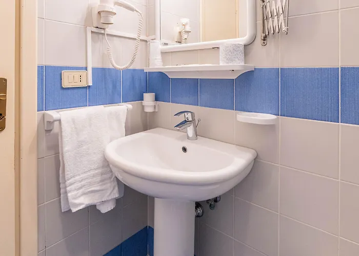 メンドリア ビーチ 3*