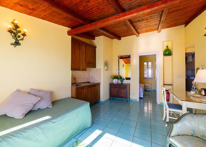 ホテル メンドリア ビーチ 3*