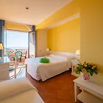 Mendolia Hotel 3*