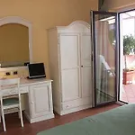 Hotel Mendolia 3*